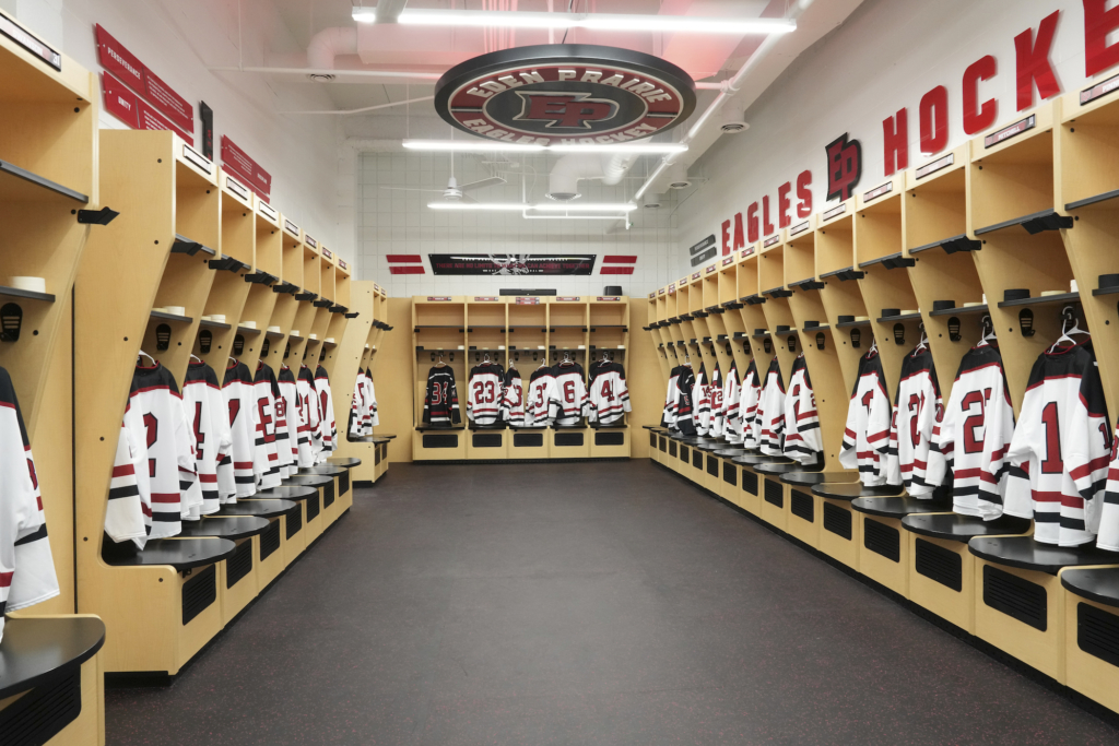 Minnesota State Hockey on X: Locker Room Exclusive: McKay sets